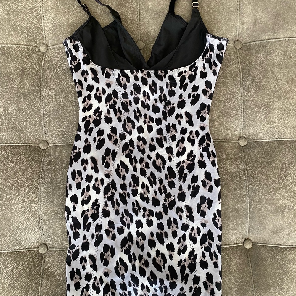 Victoria’s Secret Vintage Leopard Print Shaping Chemise